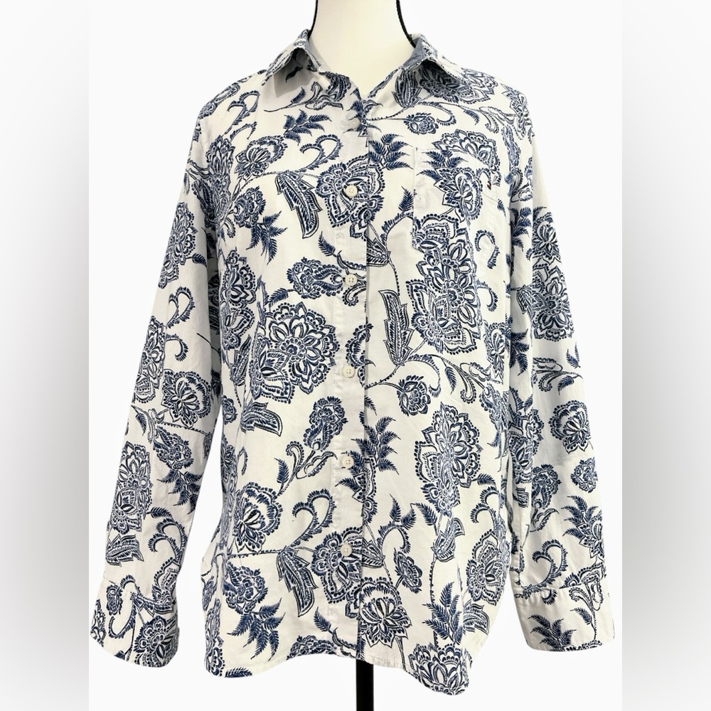 Tommy Hilfiger | Women’s White/Blue Paisley Button-Up Shirt | Size SP